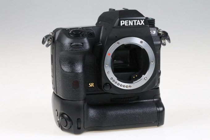 Pentax K-3 Gehäuse mit Zubehörpaket - #4839731