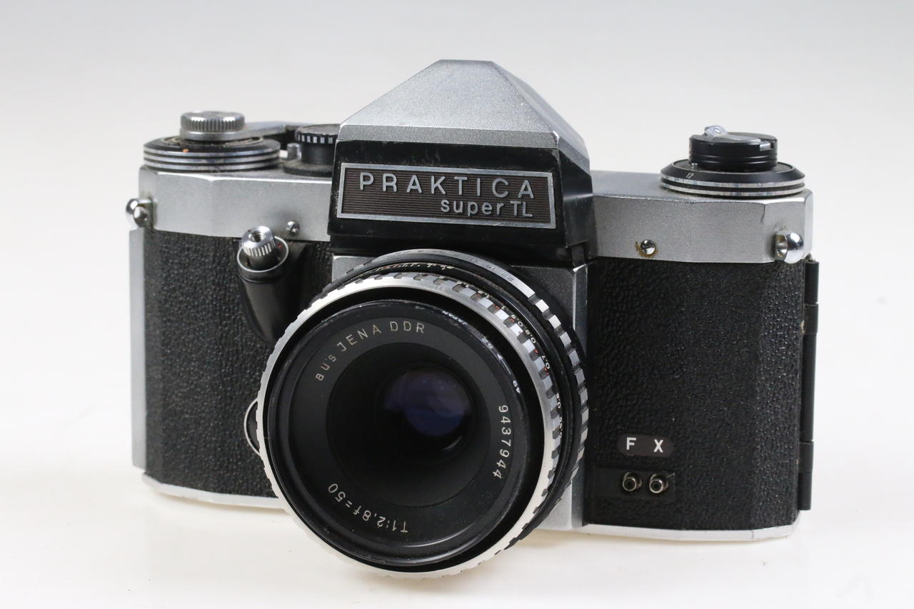Praktica super TL mit Jena T 50mm f/2,8 - #474554