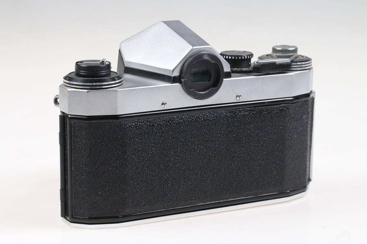 Praktica super TL mit Jena T 50mm f/2,8 - #474554