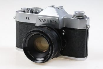 Yashica TL-Super mit 50mm f/1,7 Objektiv - #5826468