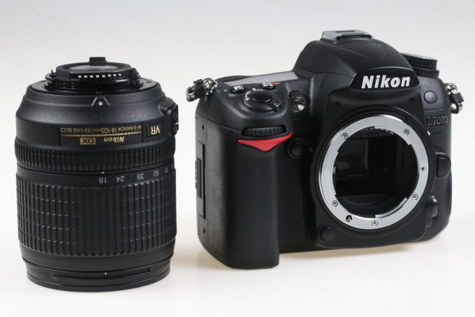 Nikon D7000 mit AF-S DX 18-105mm f/3,5-5,6 VR mit Zubehörpaket - #6599422