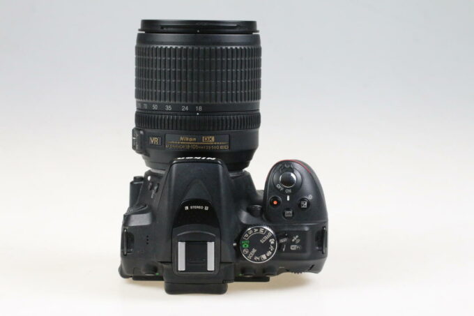 Nikon D5300 mit AF-S DX 18-105mm f/3,5-5,6 VR II - #4433386
