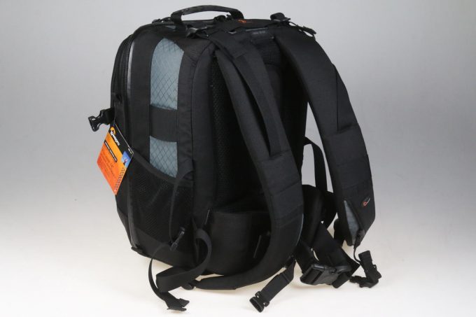 Lowepro Vertex 100AW Rucksack schwarz