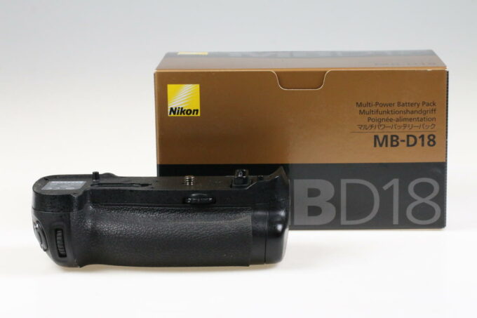 Nikon MB-D18 Handgriff - #4028864