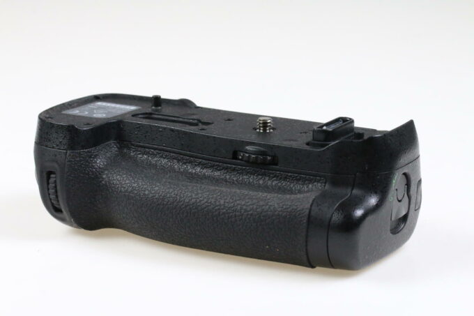 Nikon MB-D18 Handgriff - #4028864