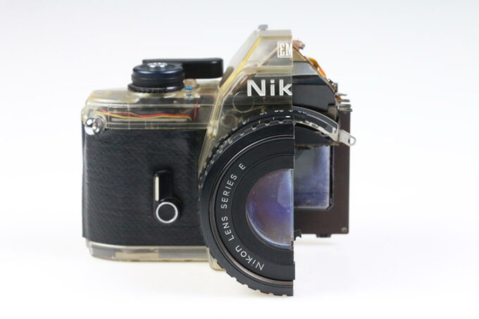 Nikon EM Cut-Away Schnittmodell