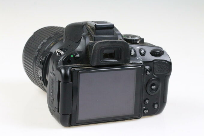 Nikon D5100 mit AF-S DX 18-105mm f/3,5-5,6 G ED VR - #7328888
