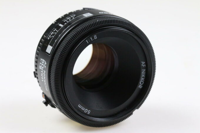 Nikon AF 50mm f/1,8 - #3174436