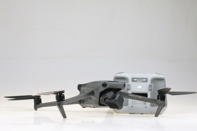 DJI Mavic 3 Cine - Kamera- und Videodrohne mit ND Filterset - Image 2