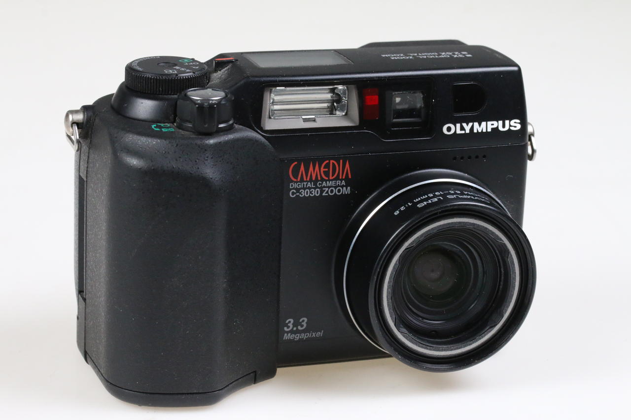 OLYMPUS CAMEDIA C C-3030ZOOM - デジタルカメラ