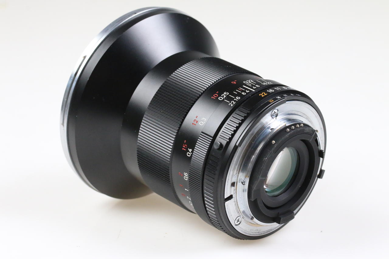 Zeiss Distagon T* 21mm f/2,8 ZF.2 für Nikon F – #15810684 Zeiss Distagon T* 21mm f/2,8 ZF.2 für Nikon F – #15810684