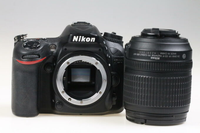 Nikon D7200 mit AF-S DX 18-105mm f/3,5-5,6 G ED VR - #4341829