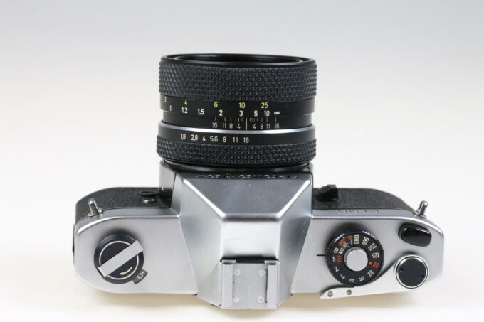 Rollei Rolleiflex SL35 mit Voigtländer Color Ultron 50mm f/1,8 - #2396311
