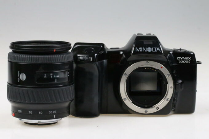 Minolta Dynax 7000i mit 28-105mm f/3,5-4,5 - #14310001