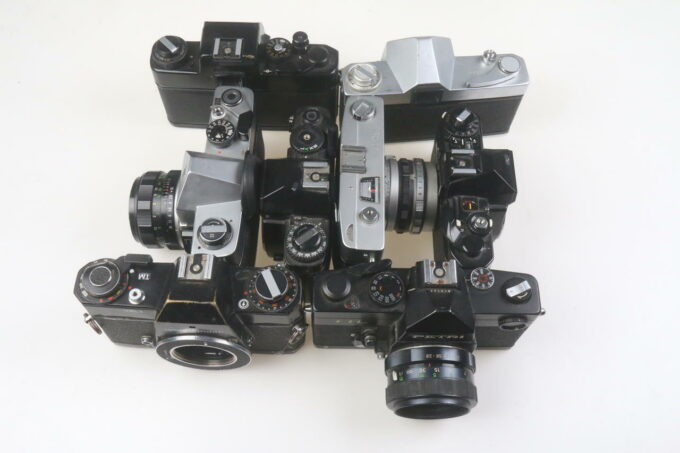 Konvolut diverse SLR Kameras - 8 Stück