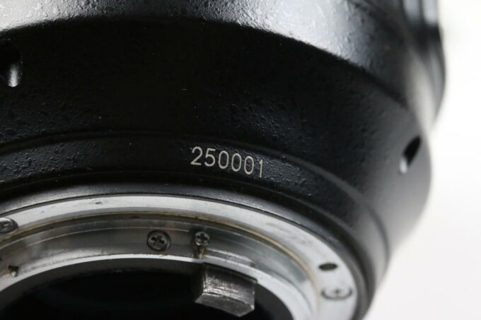 Nikon AF-S MICRO NIKKOR 105mm f/2,8 G ED VR - #250001