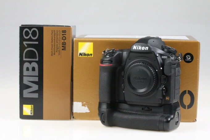 Nikon D850 Gehäuse mit Zubehörpaket - #6015636