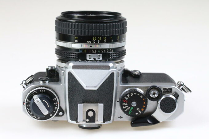Nikon FE Gehäuse mit 50mm f/1,4 - #3287011