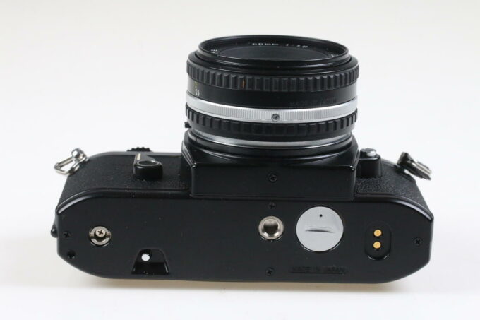 Nikon EM mit MF 50mm f/1,8 Series E - #7584466