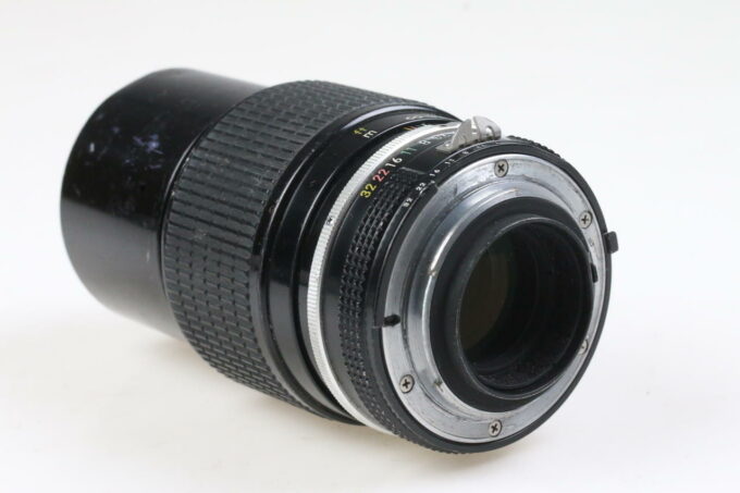 Nikon Nikkor MF 200mm f/4,0 AI - #683837