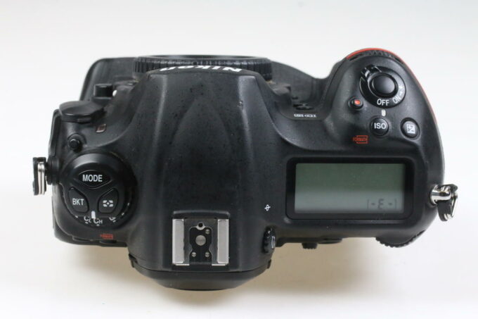 Nikon D5 Body - CF Version - #6500538 - Image 4