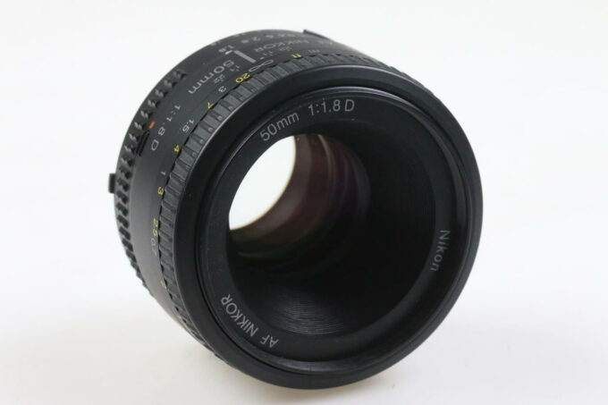 Nikon AF 50mm f/1,8 D - #2787402