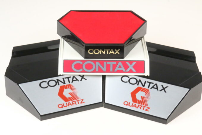 Contax Werbemittel - 8 Aufsteller und 2 Bilder