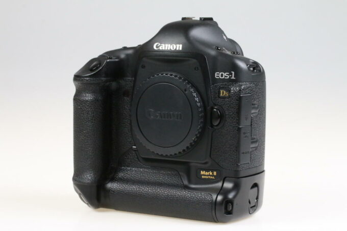 Canon EOS-1Ds Mark II - #332784