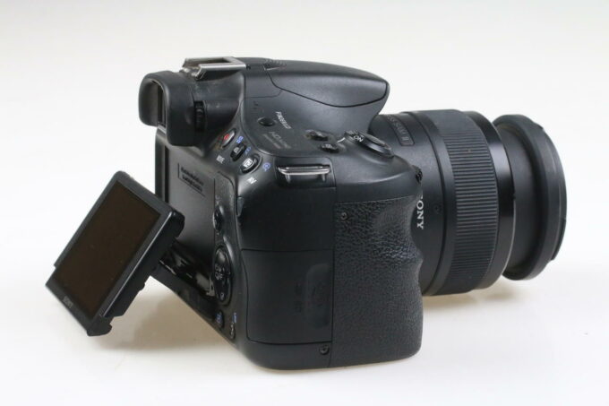 Sony Alpha 58 mit 18-55mm f/3,5-5,6 SAM II - #4816365