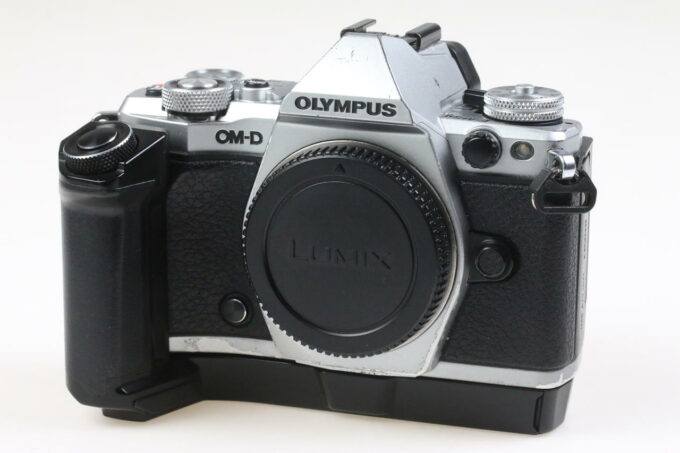 Olympus OM-D E-M5 Mark II - #BFKA12025