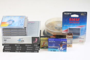 Konvolut diverse DvD-s und Datenträger