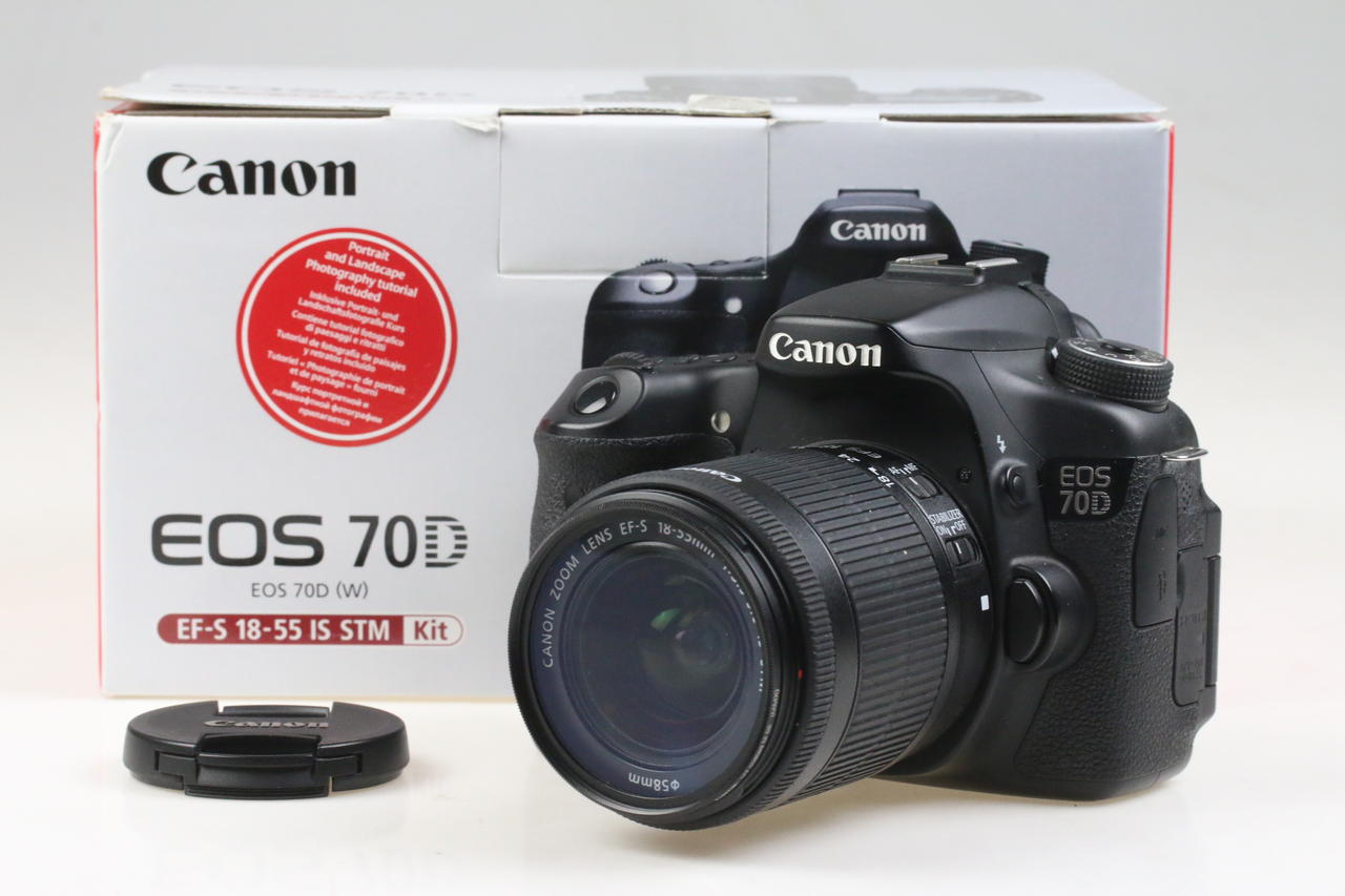 Canon EOS 70D mit EF-S 18-55mm f/3,5-5,6 IS STM - #093024000325