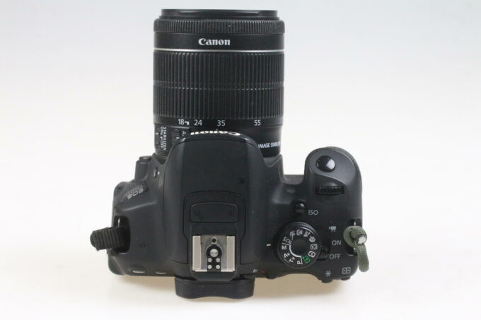 Canon EOS 700D mit EF-S 18-55mm f/3,5-5,6 IS STM - #093031003097