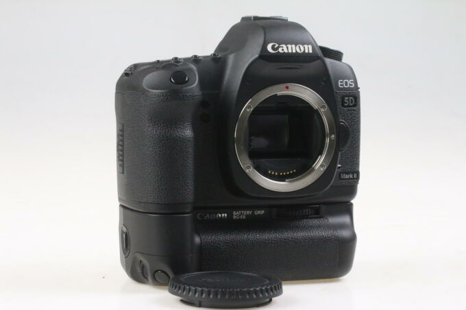 Canon EOS 5D Mark II mit Zubehörpaket - #0462311398