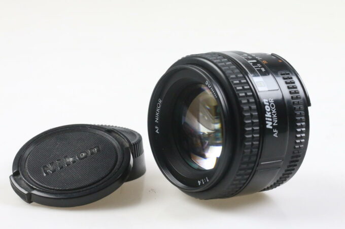 Nikon AF NIKKOR 50mm f/1,4 - #3043227