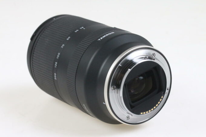 Tamron 28-200mm f/2,8-5,6 Di III RXD Sony FE