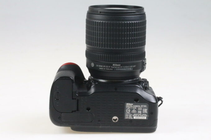 Nikon D7100 mit AF-S DX 18-105mm f/3,5-5,6 VR - #4567254