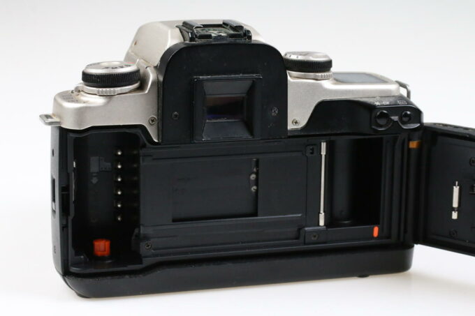 Canon EOS 50E mit EF 28-80 f/3,5-5,6 - #6205101