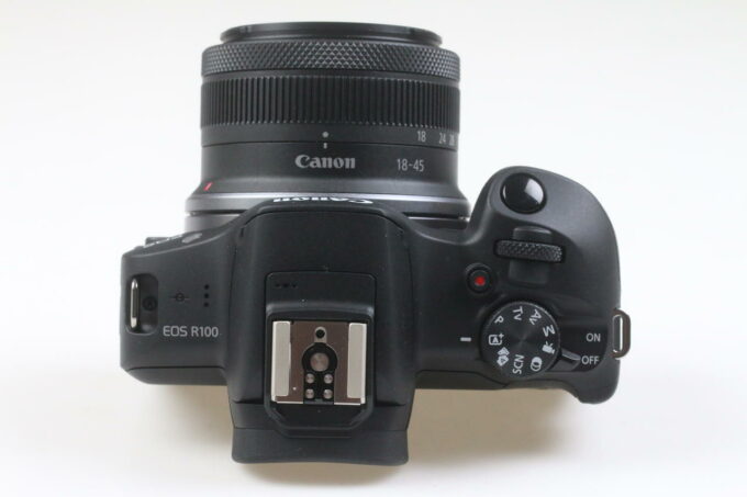 Canon EOS R100 mit RF 18-45mm f/4,5-6,3 IS USM - #033031009041