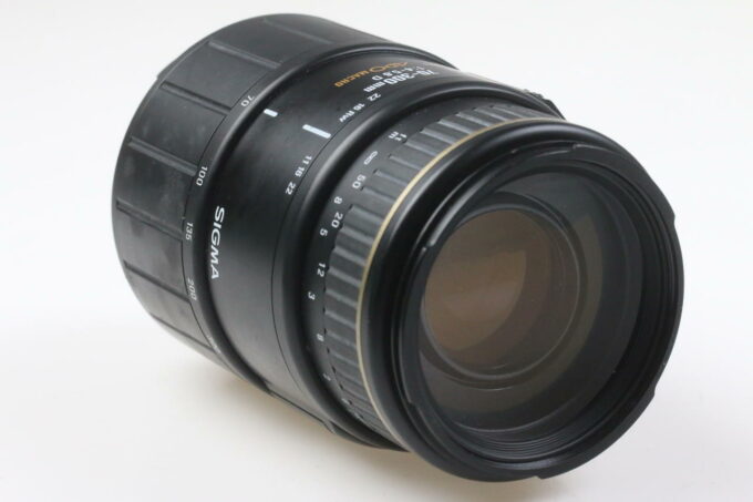 Sigma 70-300mm f/4,0-5,6 D APO Macro für Nikon F (FX) - #3123793