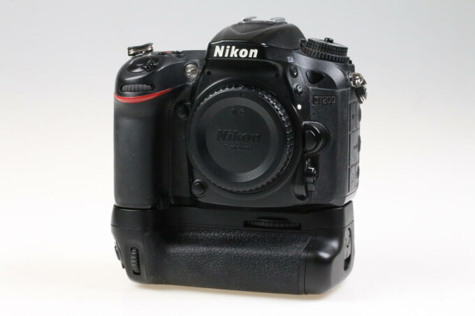 Nikon D7200 mit Zubehörpaket - #4403845