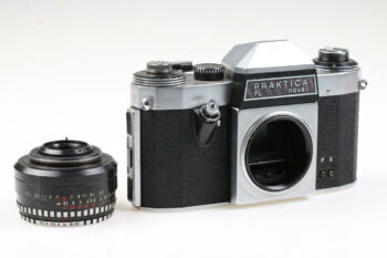 Praktica PL Nova I mit Domiplan 50mm f/2,8 - #4023637