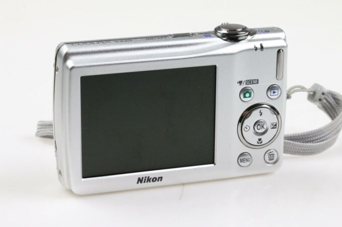 Nikon Coolpix S225 Digitalkamera - #47121418