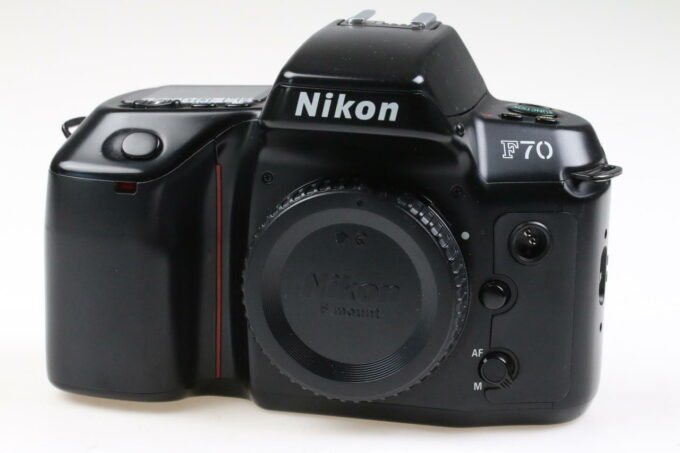 Nikon F70 Gehäuse - #2239726