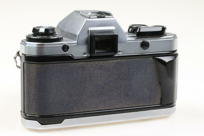 Yashica FX-70 Quartz mit Yashica ML 50mm f/2,0 - #012189