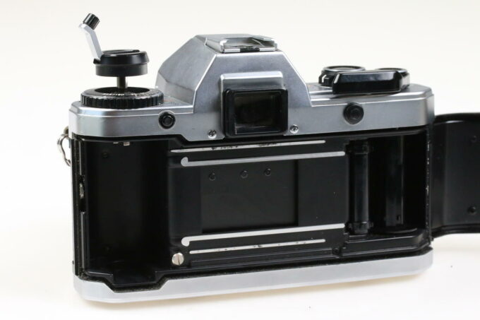 Yashica FX-70 Quartz mit Yashica ML 50mm f/2,0 - #012189 - Image 5