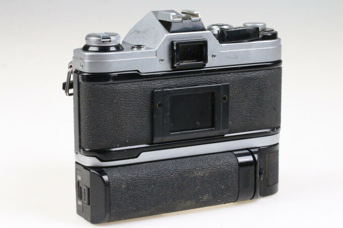 Canon AE-1 Gehäuse mit FD 50mm f/1,8 - #818349