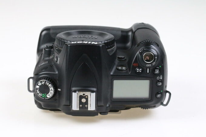 Nikon D90 Gehäuse mit Zubehörpaket - #6048892