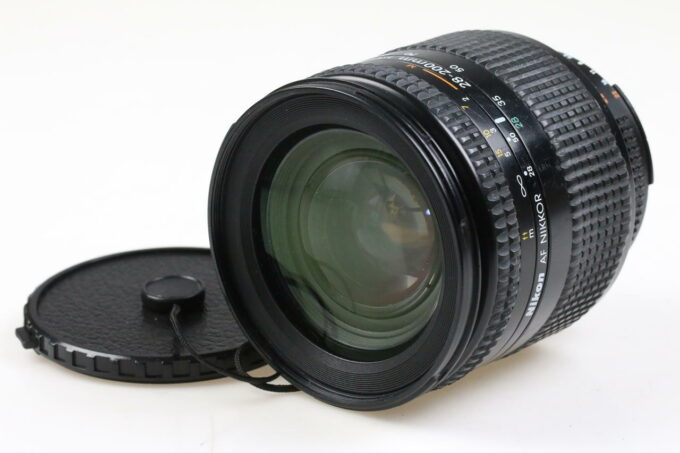 Nikon AF 28-200mm f/3,5-5,6 D - #215973