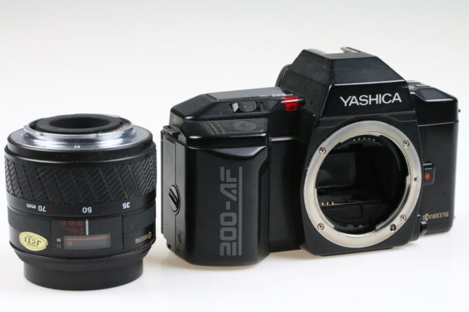 Yashica 200-AF mit 35-70mm f/3,3-4,5 - #0221687